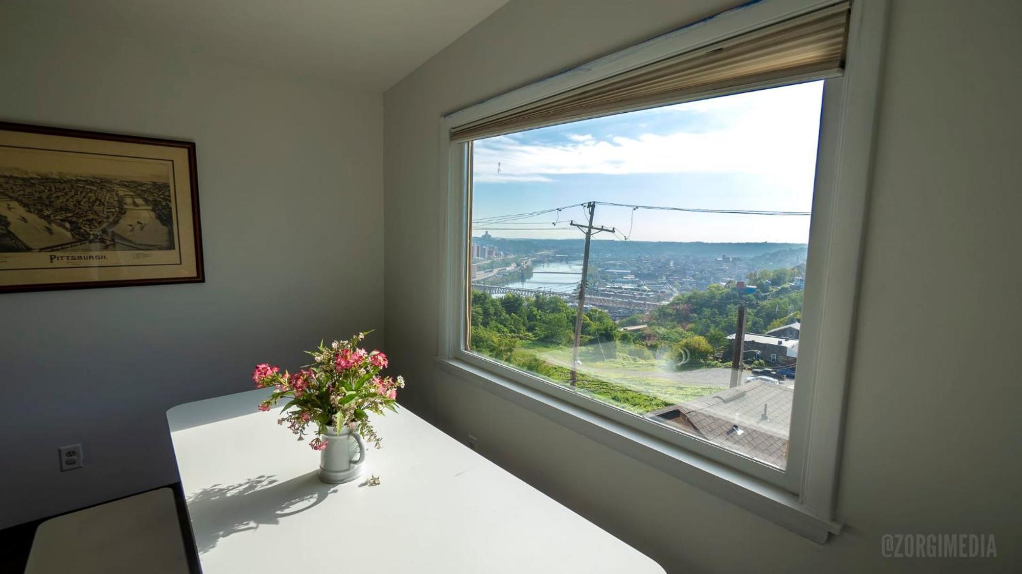 The Peak Mt Washington - Large 2Bd Apt W A View Питсбърг Екстериор снимка